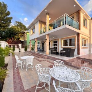35 y1era HOUSE - 4ROOMS