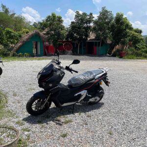 EXPLORA EL VALLE DE VIÑALES EN SCOOTER